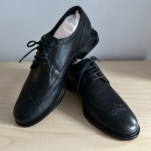 Robert Clergerie women’s lace up “Jensen” shoes